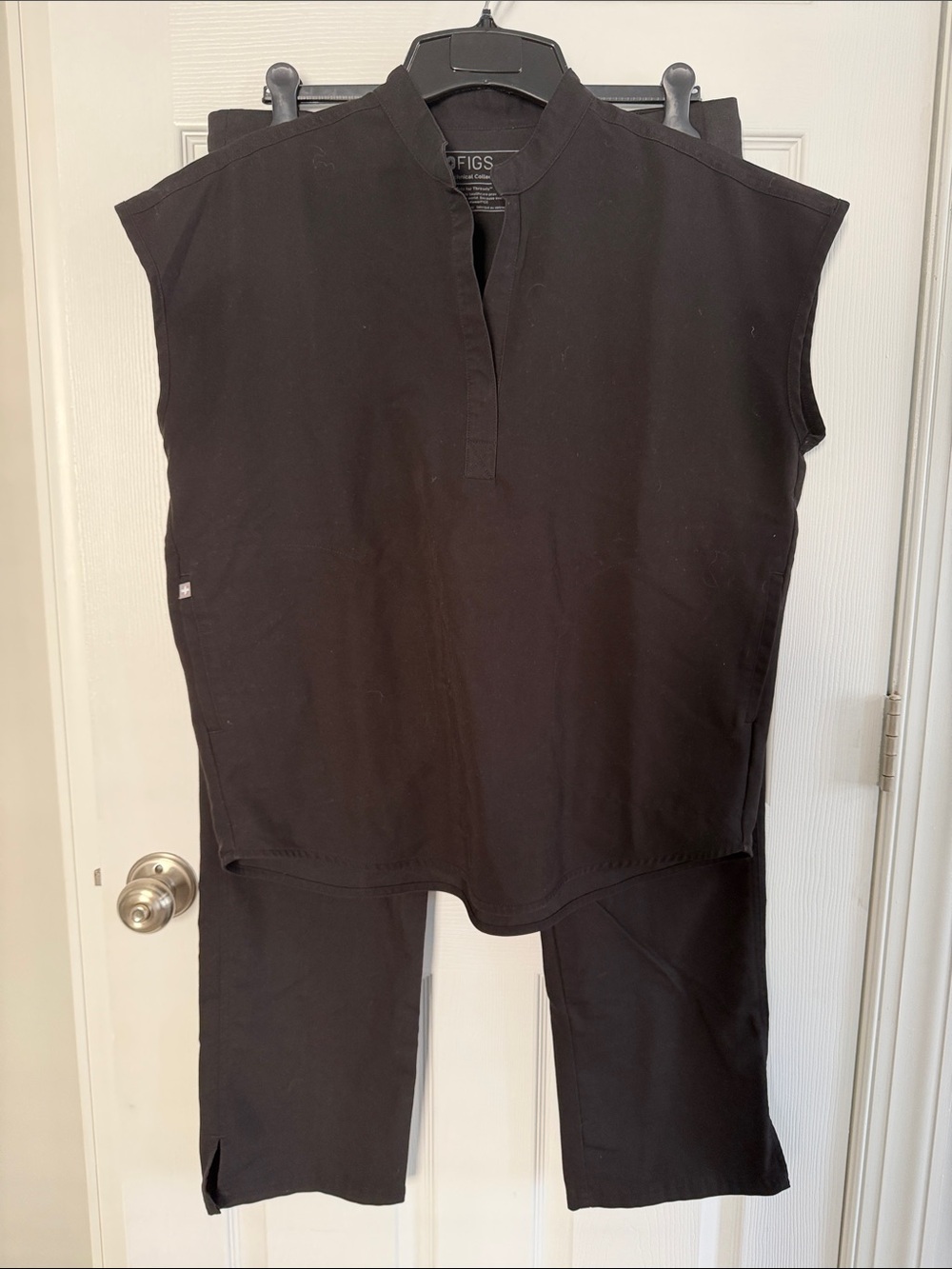 FIGS Women's Black Rafaela Top & Kade Cargo Scrubs Set